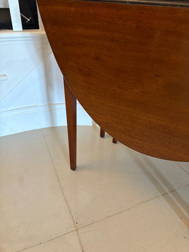 Antique George III Quality Mahogany Drop Leaf Table - Image 8